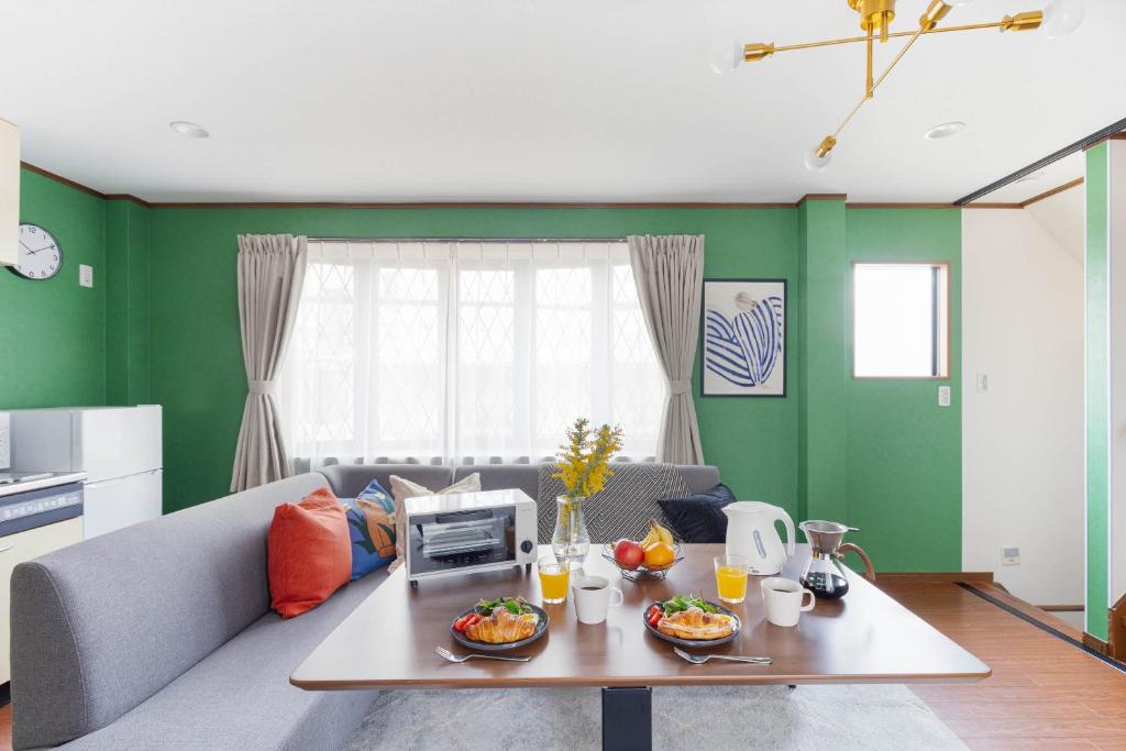 TOBIRA Fukushima, Ósaka