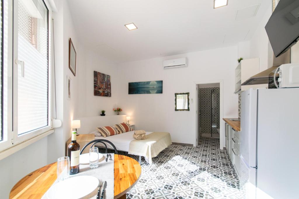 INT Studio totalmente equipado, 15' de BCN centro 8' playa, Sant Adria de Besos