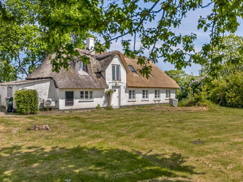 Holiday Home Aughe - 25km from the sea by Interhome, Bredebro