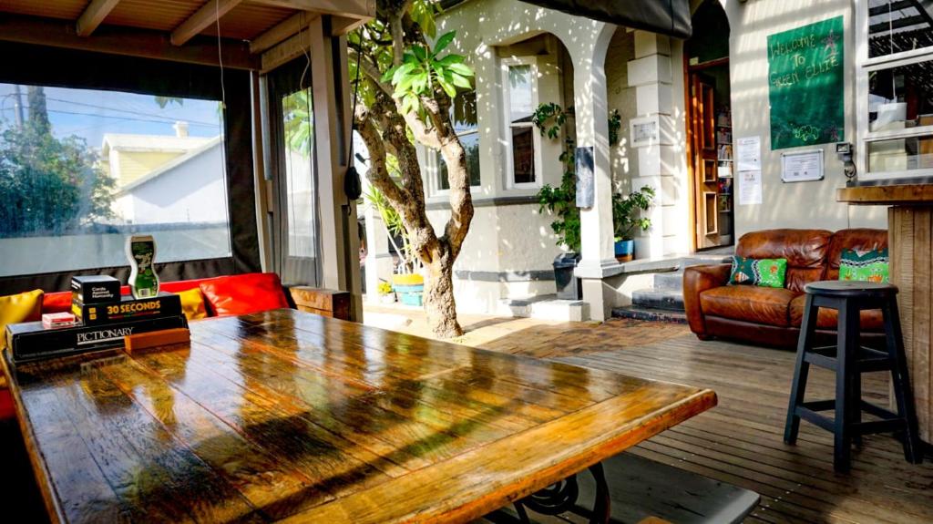 Green Elephant Backpackers