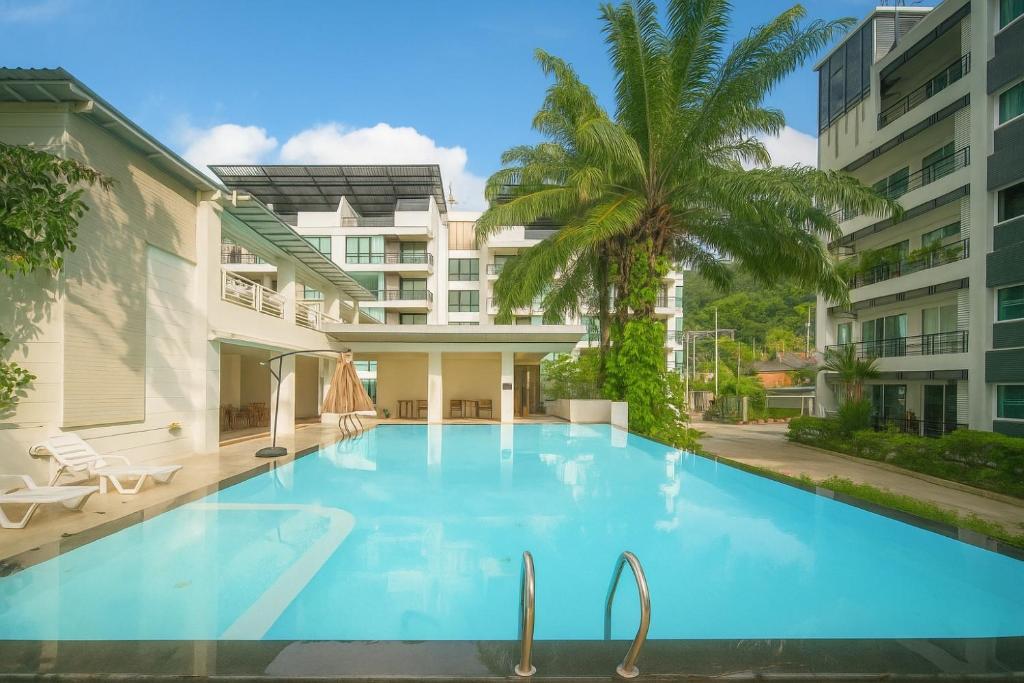 Kamalaya Hill Luxury Hillside Retreat with Pool Access & Balcony, Kamala Beach