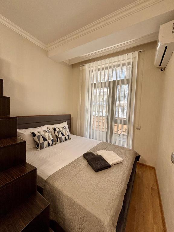 Modern Residence Studio apartment in Central area near Officers Park, Baku