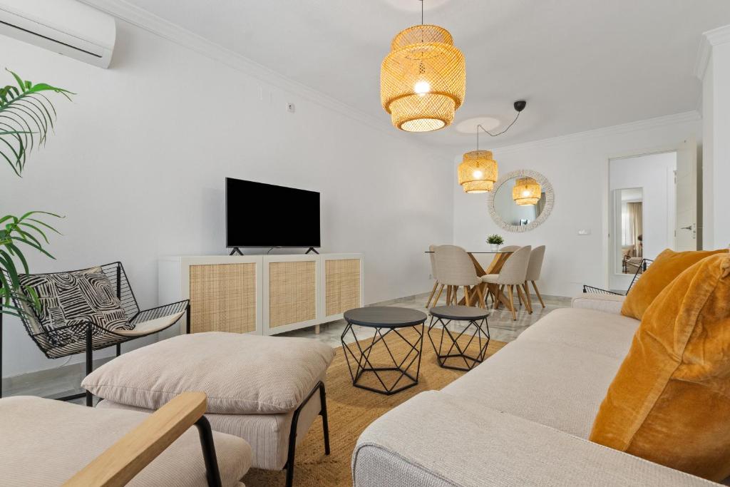 Amplio apartamento con piscina y parking en Torremolinos - 4