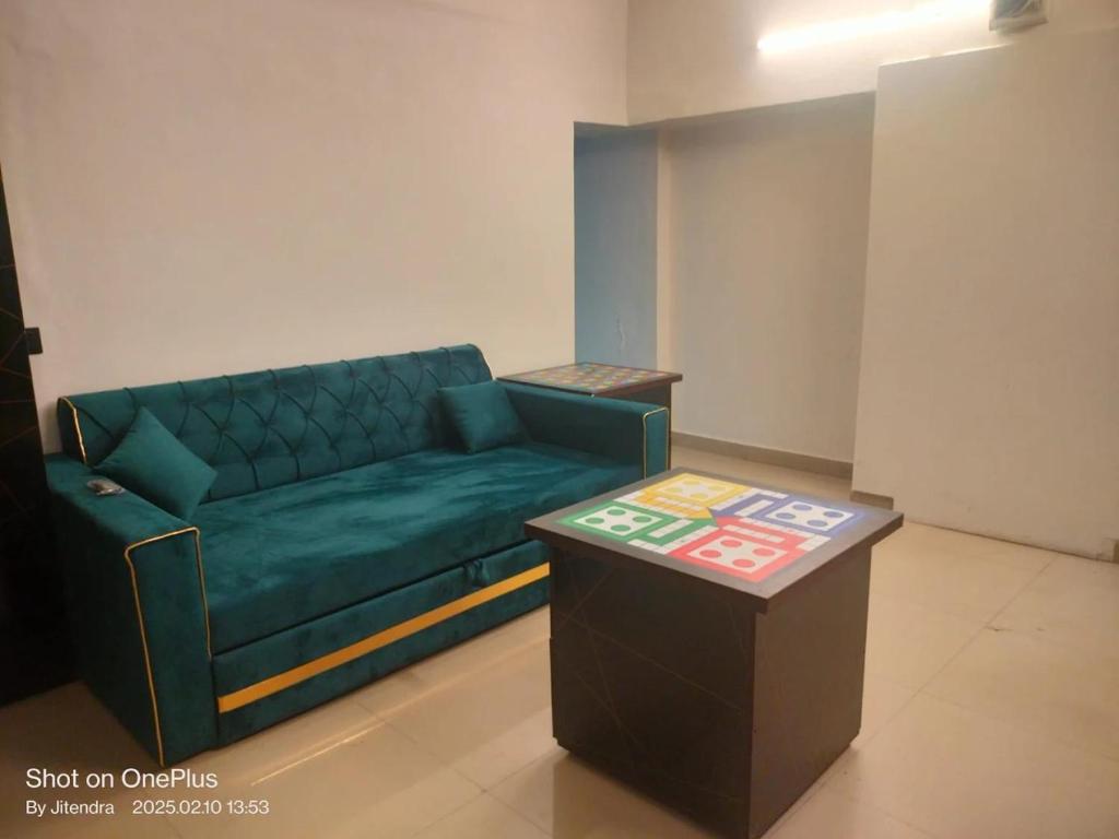 Atlantas Stays, Nášik