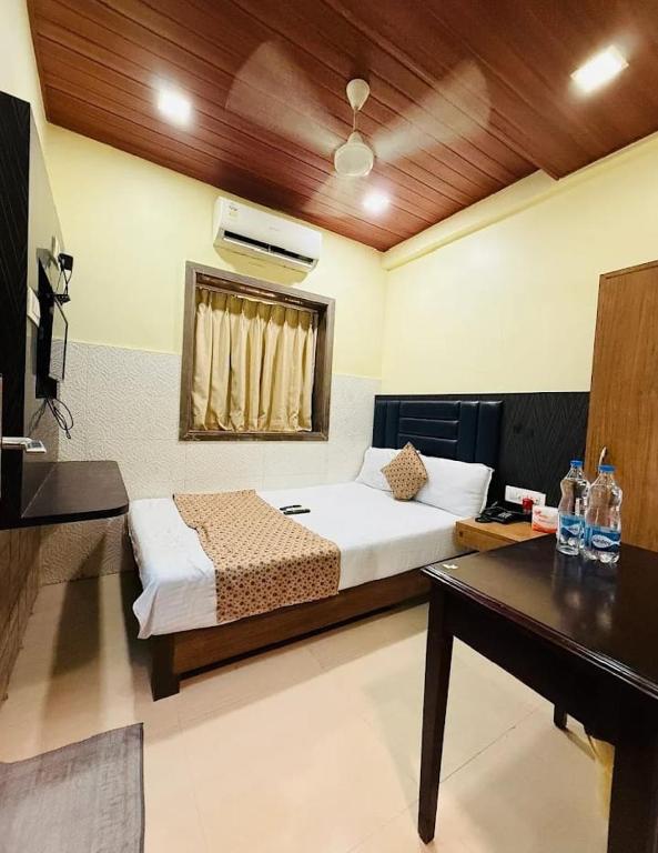 P A Residency, Bombaj