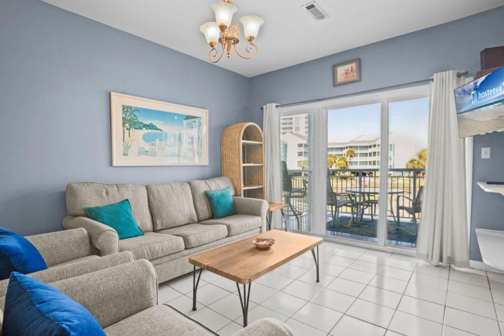 Baywatch F-3, Villa Sabine