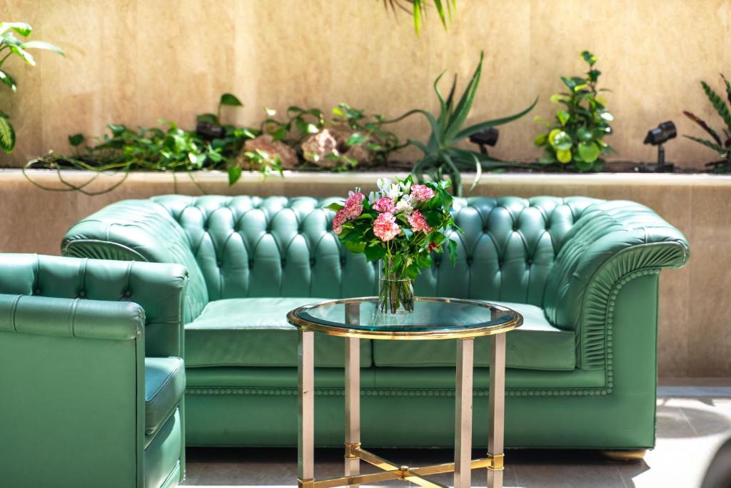 フロント・ロビー