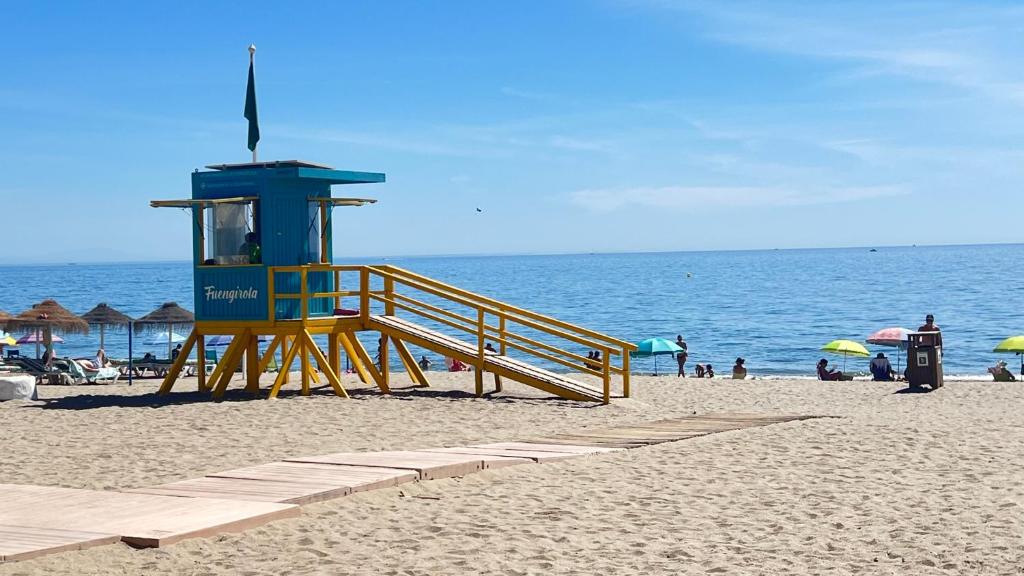Magnífico Ático 4 hab frente a la playa con piscinas parking incluido por keywise - 3