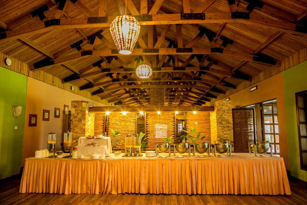 Mountains Of The Moon Hotel お料理のイメージ