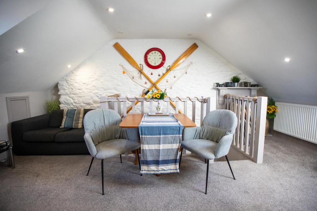 Harbour View - Cosy Maisonette, Brixham photo 3