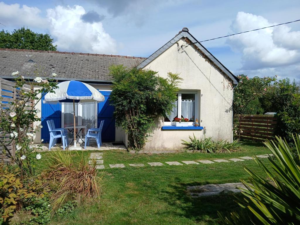 Le triskel bleu, Saint-Thual