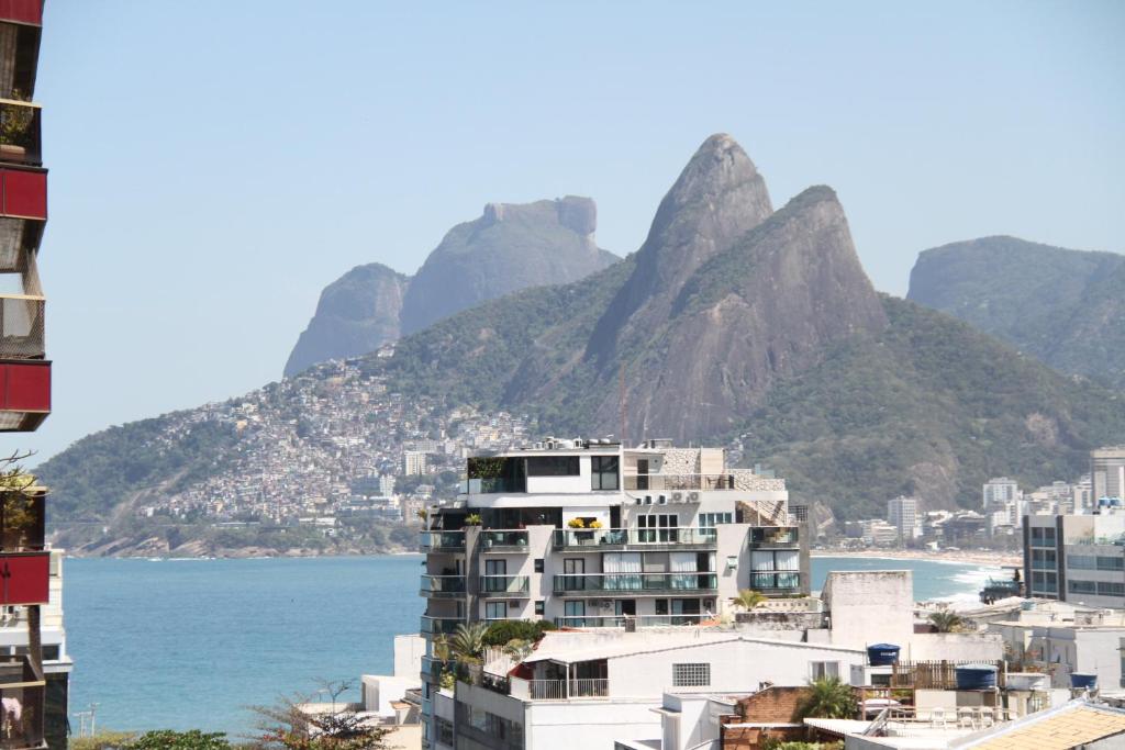 Cobertura Arpoador com piscina privativa, vista mar, garagem, portaria 24 horas, Rio de Janeiro