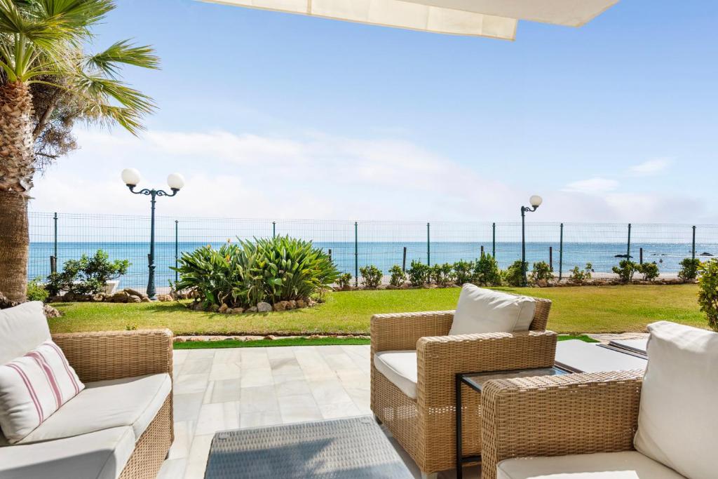 The loving hummingbird, Mijas Costa