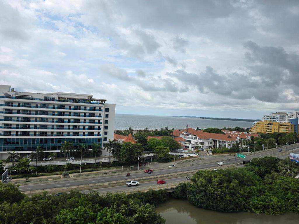 Espectacular Apartamento en 11avo piso - 3