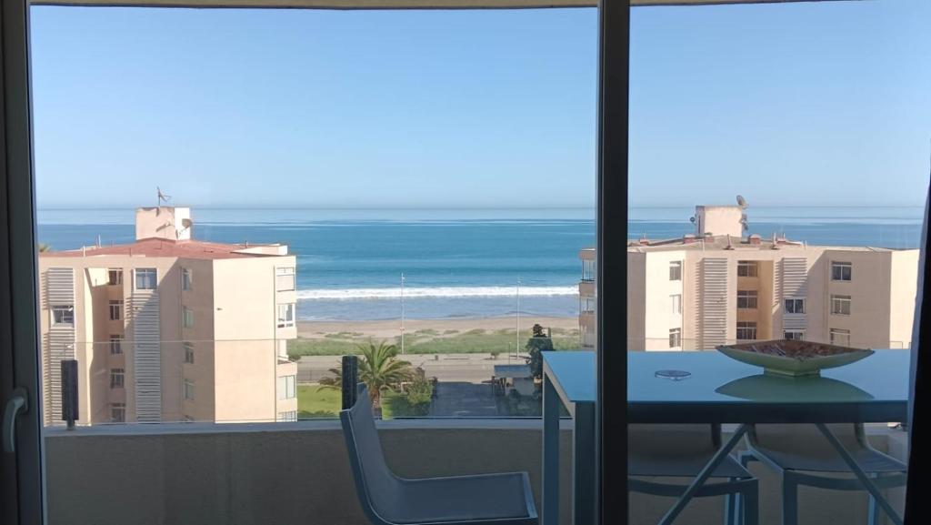 Excelente departamento a 150 metros de la playa en La Serena - 1