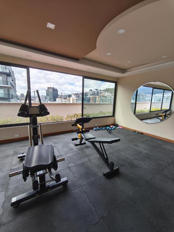 Lujosa suite, Jacuzzi, parking, gym - 2