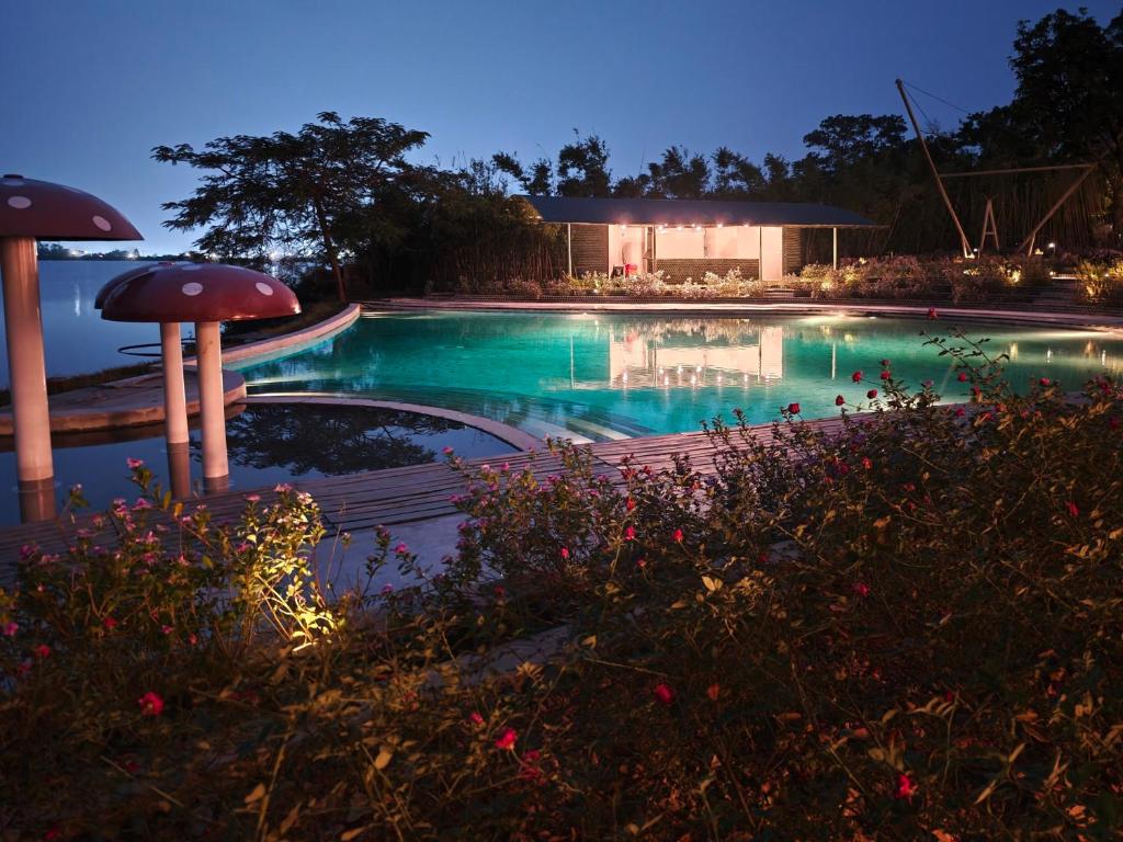 FIFTH SEASON RETREAT 레스토랑