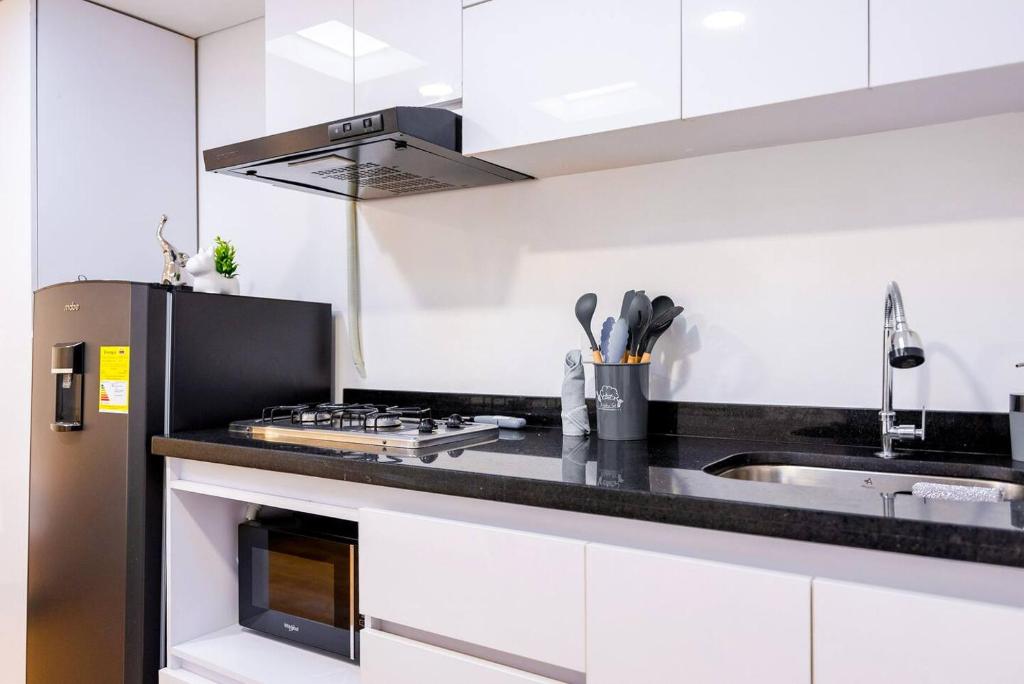 Apartaestudio Exclusivo Minimalismo Impecable - 4