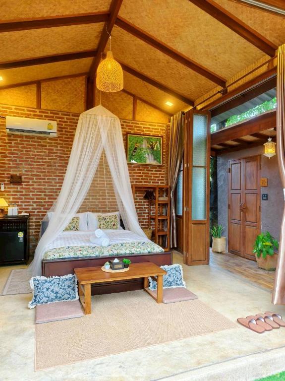 เติมชีวา BarCafe & Guesthouse, Čiang Rai