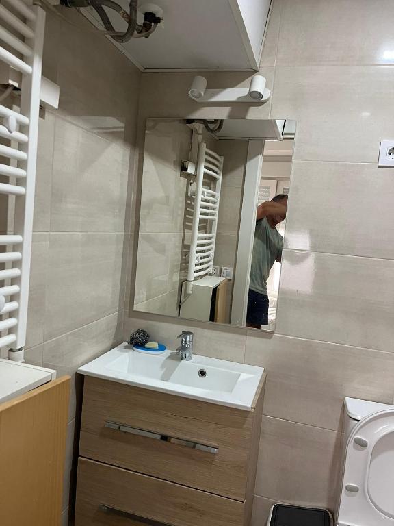 Esteban Mor B, metro Barrio Concepción, Tanatorio M30 - 3