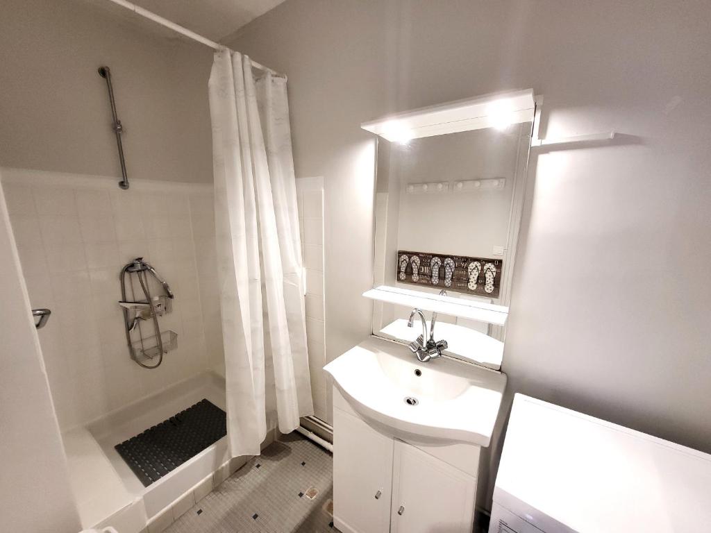 Appartement Moderne - 300m Plage - Animaux admis - FR-1-92-581 - 4