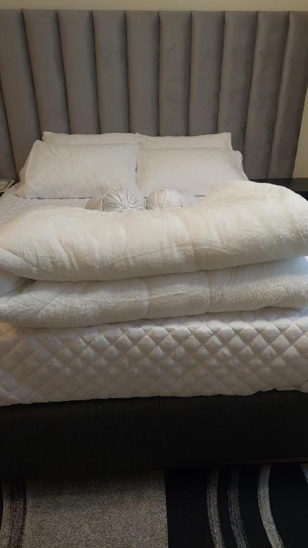 A call for all guests, Pretoria