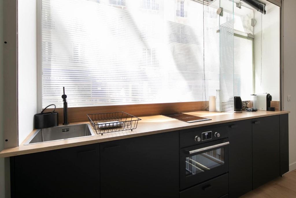 Studio in Montmartre - 2