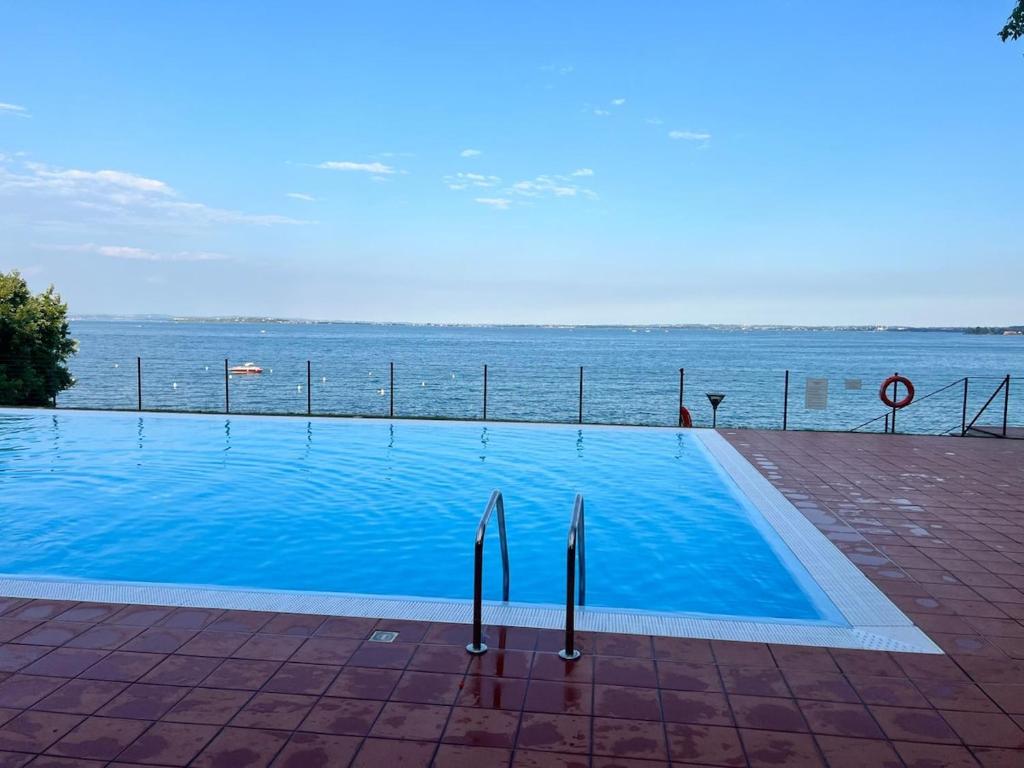 Garda Lake - Direct Access to Lake 3 Pools - 2