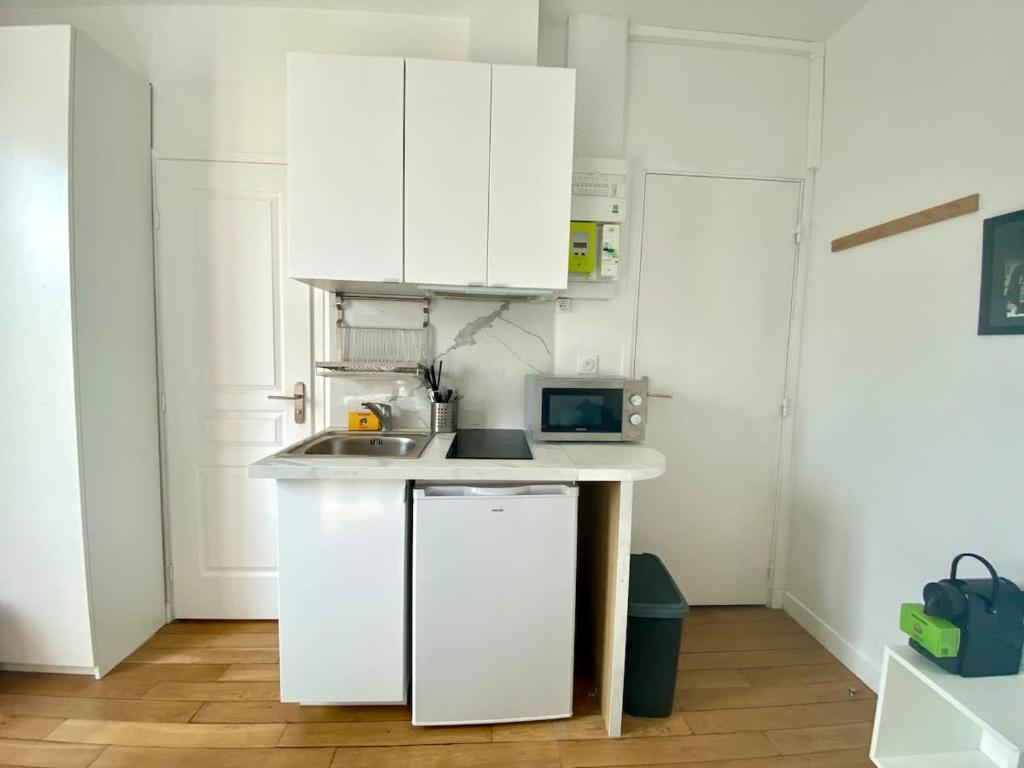 New 341 Suite Alfred - Cosy Apartment Paris Center - 2