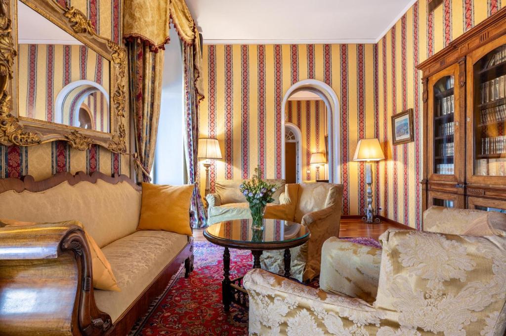 共用ラウンジ/TVエリア