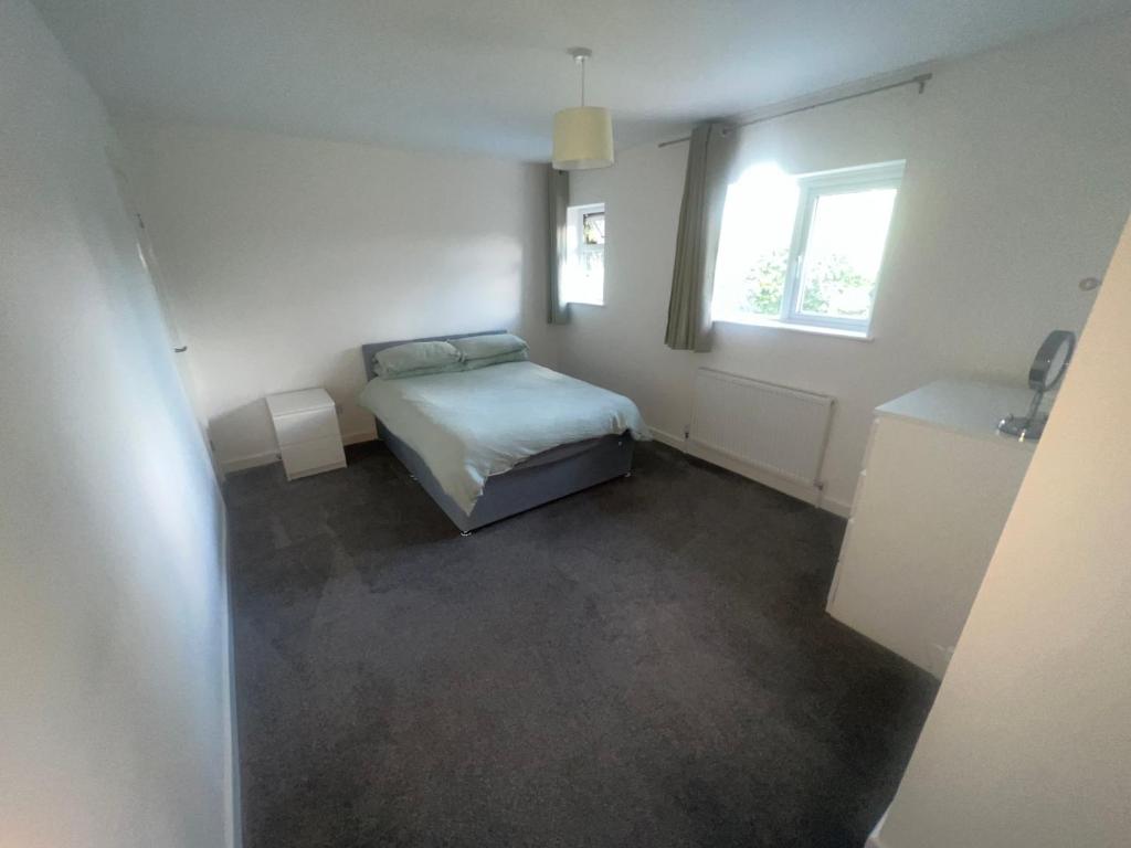 Home away from Home!, Dunstable