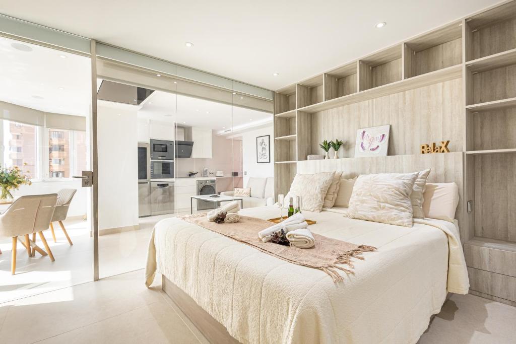 Luxury beachfront suite palmeras for 2 - Happy Rentals - 1