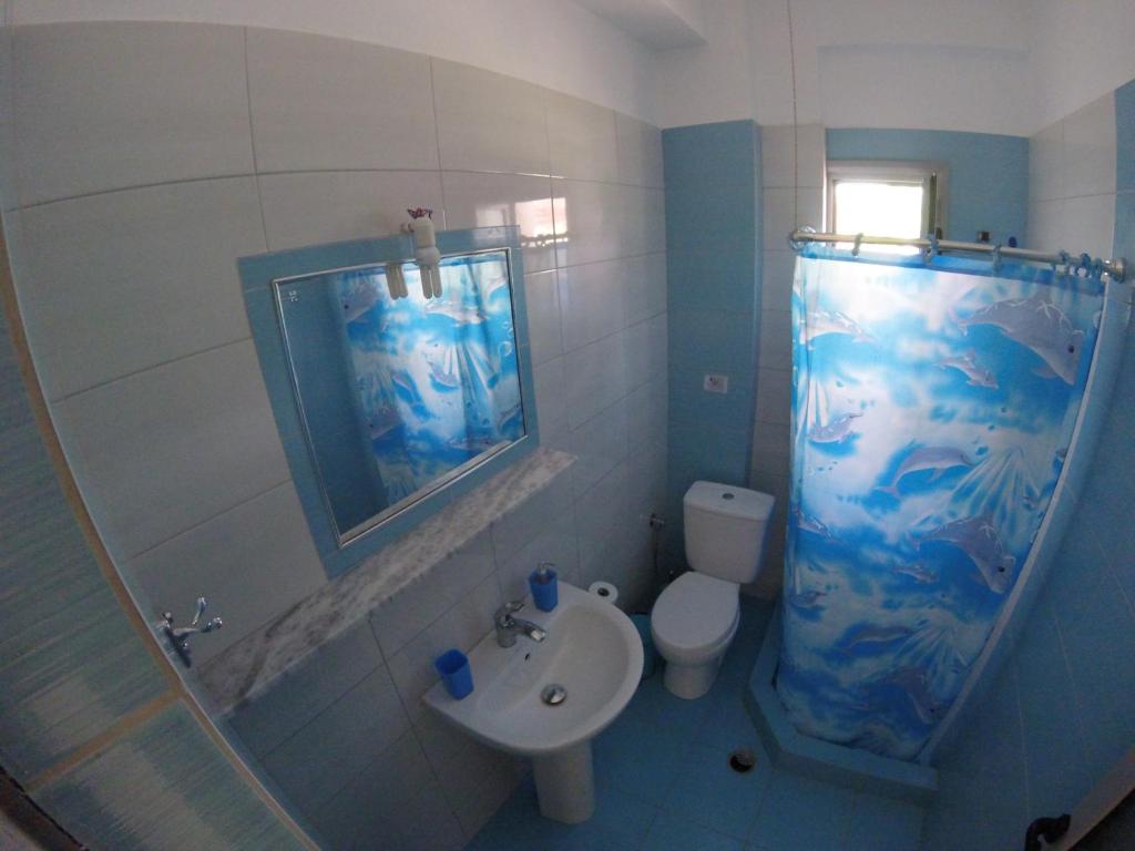 Riviera Rooms photo