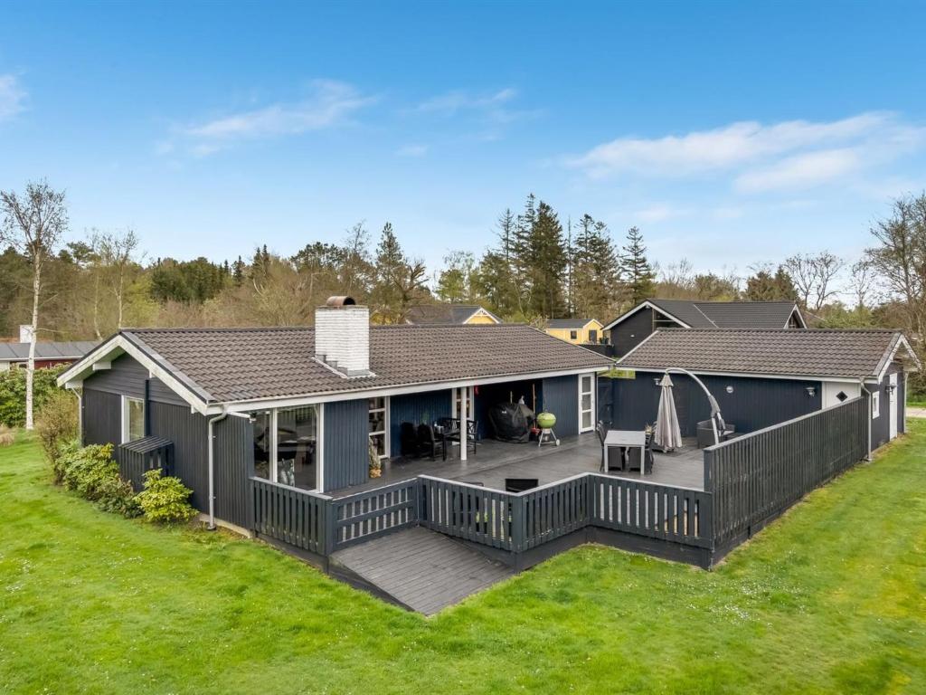 Holiday Home Clarabelle - 700m from the sea by Interhome, Hals