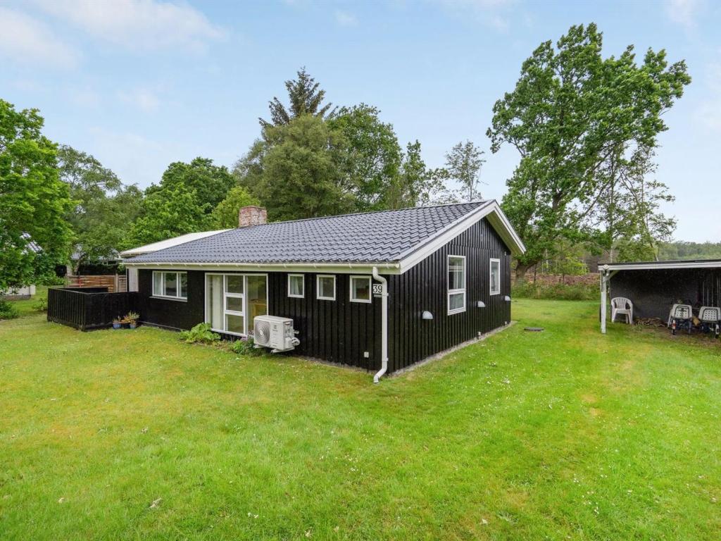 Holiday Home Erikgine - 170m from the sea by Interhome, Hals