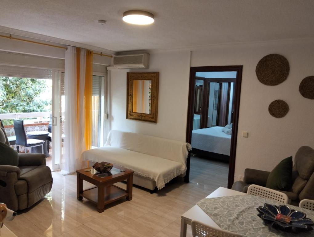 Carihuela Apartment By Torremolinos On-line - 1