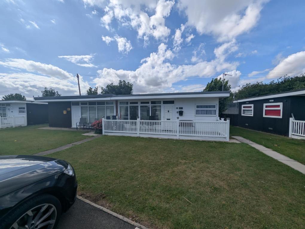 L&L's Lodge, A small but perfectly formed chalet, Chapel Saint Leonards