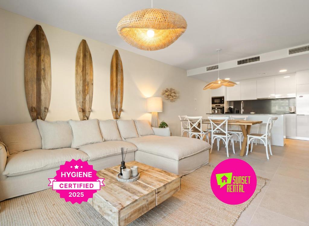 900m from the beach apartment in Estepona with a pool, Estepona