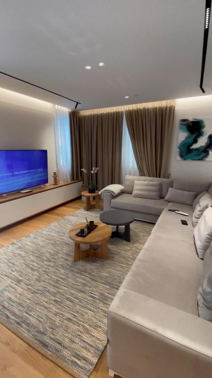 Luxury apartment in the heart of Tirana, Тирана