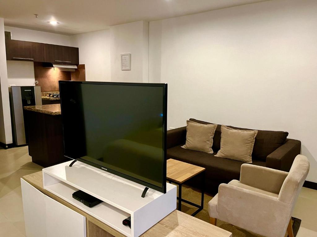 Room in BB - Deluxe Suite with Panoramic View - 5