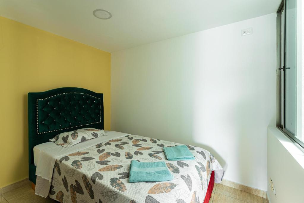 Steps from the metropolis - 5