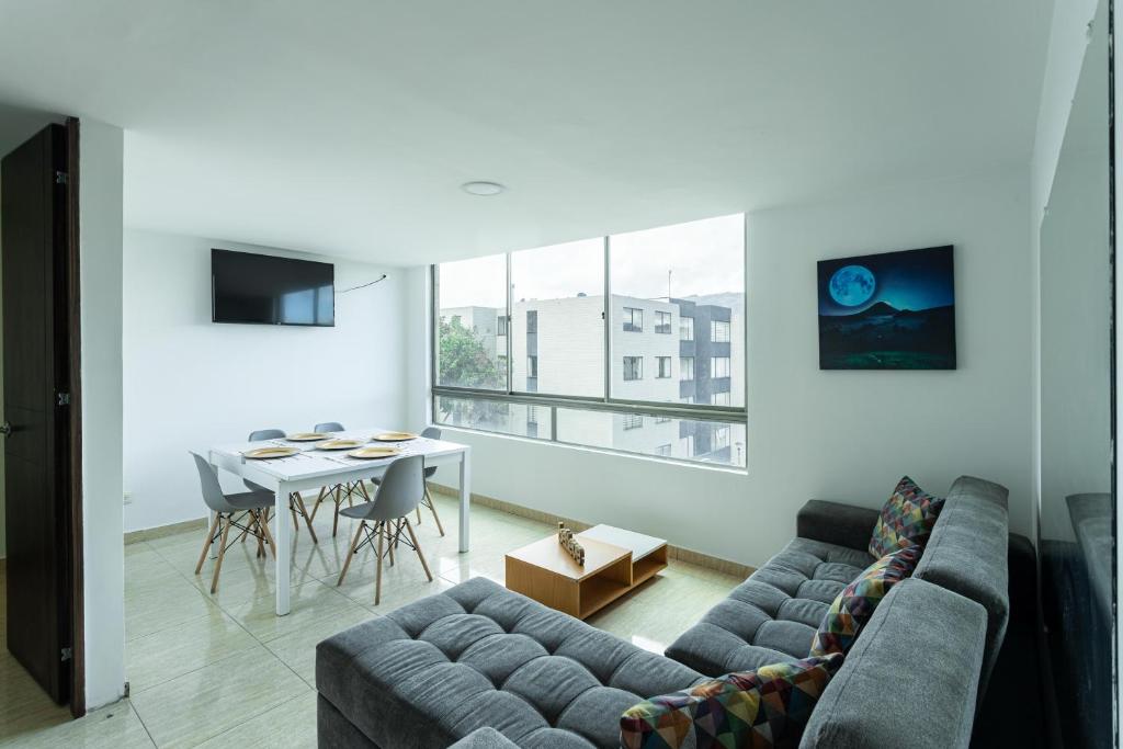 Steps from the metropolis - 1