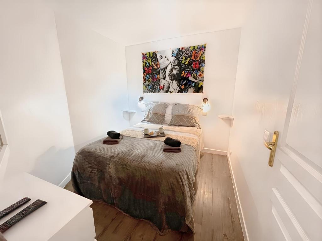 Avec 2 Balcons Vue sur la Piscine et Parking Gratuit privé - 3