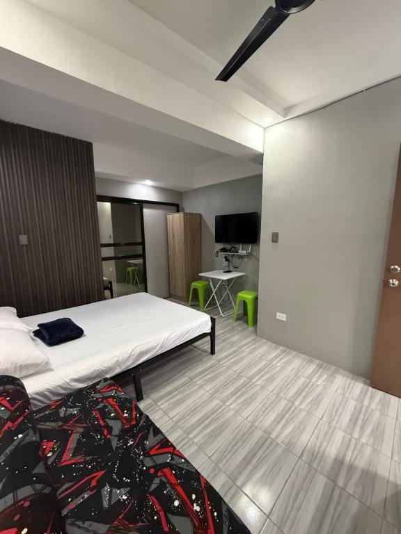 Studio Room near Circuit Makati, Manila