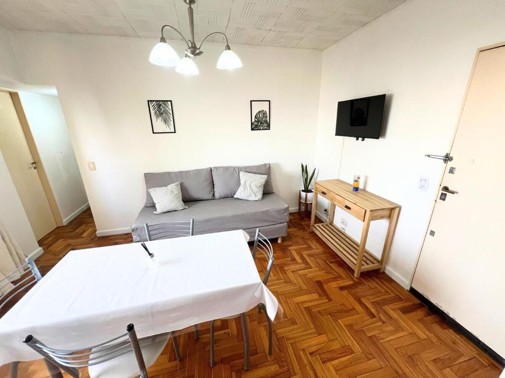 Departamento 2 ambientes pleno centro de la Ciudad - 3