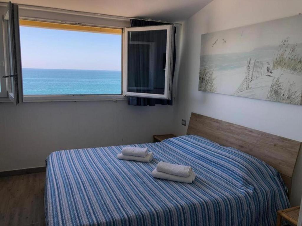 PM 28 Via Lungomare Duca degli Abruzzi - 1