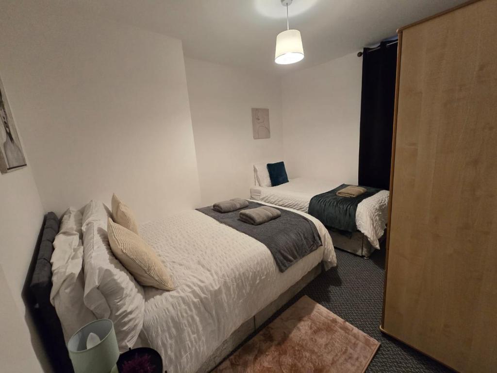 Room 2 shared house 5 minutes from Anfield, Liverpool
