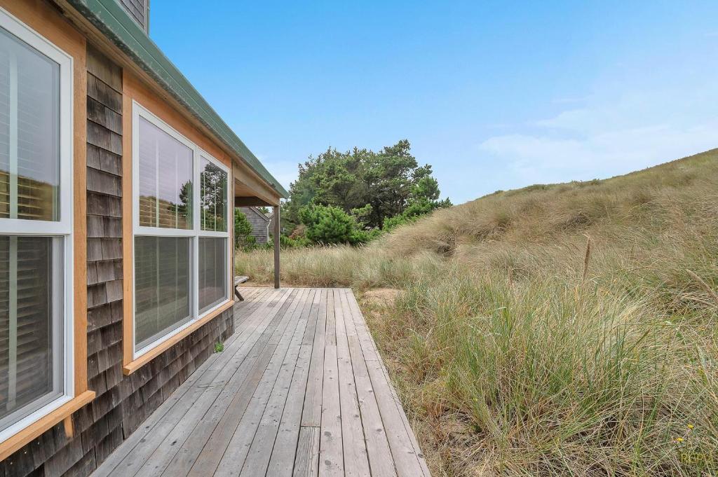 The Break, Pacific City