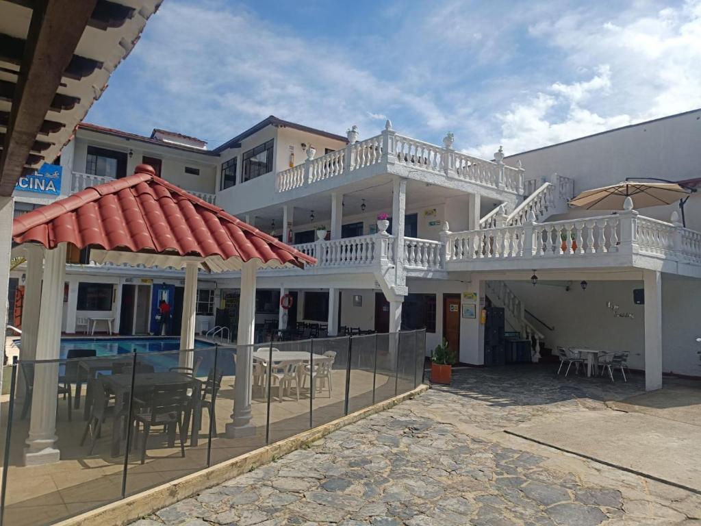 Hotel Santo Lomo - 1