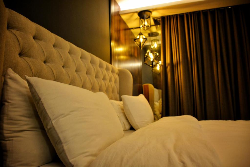 Goldcrest Mall & Residency - Luxury 1bhk, 2bhk, 3bhk Apartments in DHA Lahore, Lahore